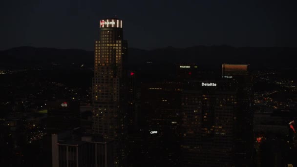 Verlicht ons Bank in het centrum van Los Angeles — Stockvideo