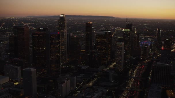 Небоскребы и автострады Лос-Анджелеса — стоковое видео