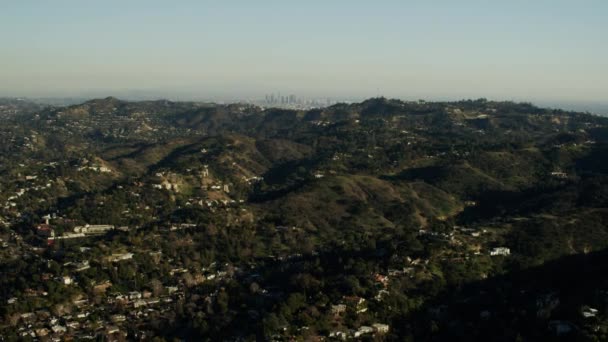 Esidential bostäder på hill i Los Angeles — Stockvideo