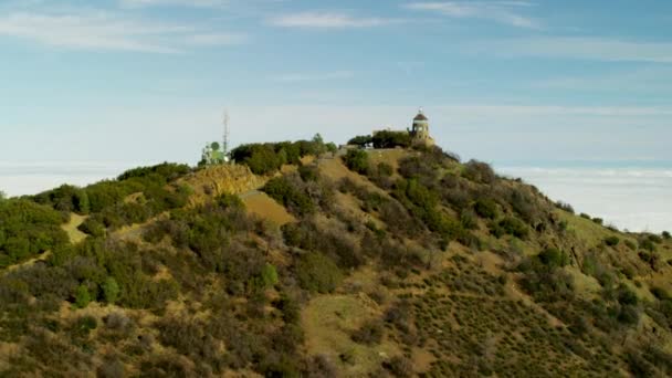 Башня связи на горе Дьябло — стоковое видео