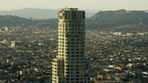 Американский банк в центре Лос-Анджелеса — стоковое видео