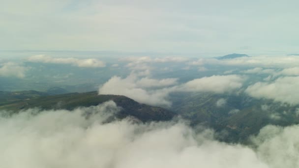 Nubes sobre verdes colinas del Parque Estatal de San Ramón — Vídeos de Stock