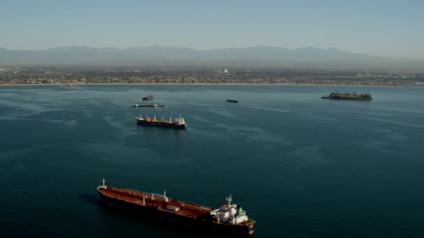 Container ships at sea, California — Stock Video