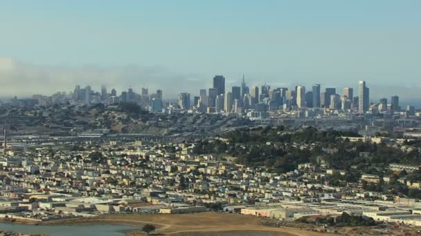 San Francisco Stadtbild und Leuchter Spitze — Stockvideo