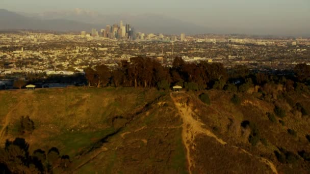 Захід сонця вид на міський пейзаж Лос-Анджелесі — стокове відео