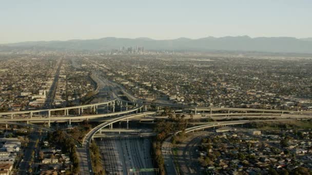 Los Angeles city motorvägar på sunrise — Stockvideo