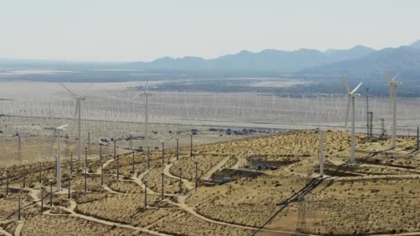 Vindkraftverk på Palm Springs — Stockvideo
