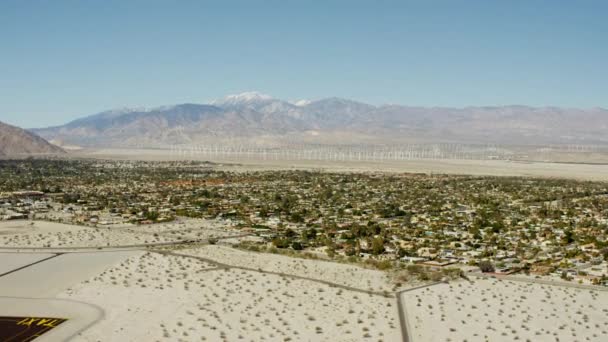 Desierto oasis ciudad Palm Springs — Vídeo de stock