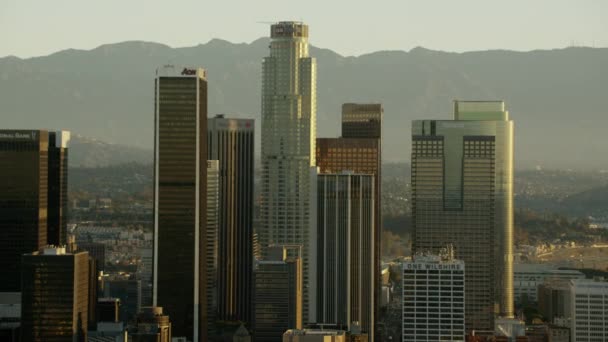 Edificios financieros de Los Ángeles — Vídeo de stock