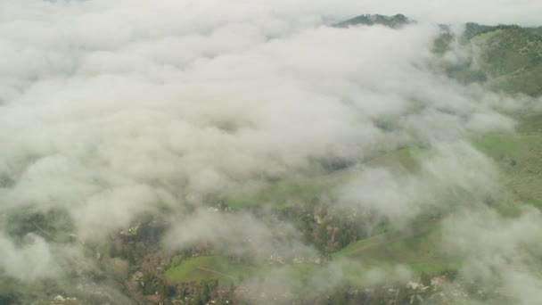 Cloudscape над Mt Diablo парк штату — стокове відео