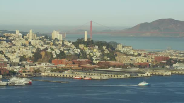 Havadan görünümü San Francisco Kaliforniya ABD ve Marin su — Stok video