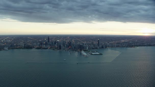Захід сонця з Чикаго міський пейзаж — стокове відео