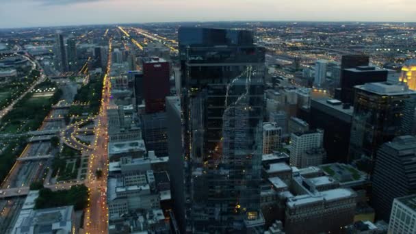 Verlichte stad snelwegen van Chicago — Stockvideo