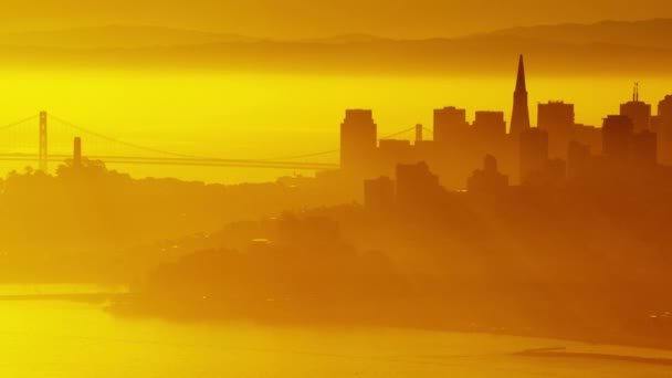 Σαν Φρανσίσκο και το Golden Gate σιλουέτα — Αρχείο Βίντεο