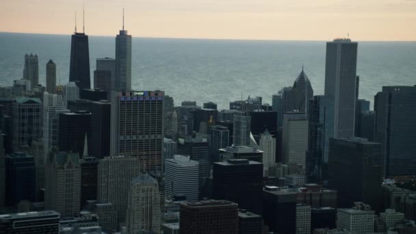 Michigansee und Innenstadt Chicagos — Stockvideo