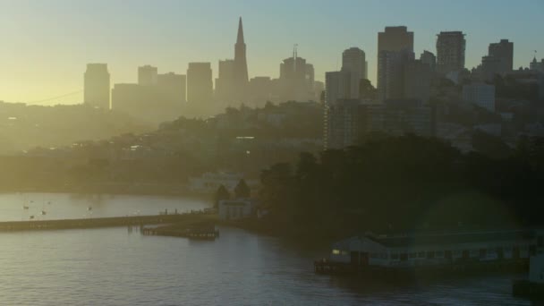 Ανατολή ηλίου από το Σαν Φρανσίσκο, Καλιφόρνια — Αρχείο Βίντεο