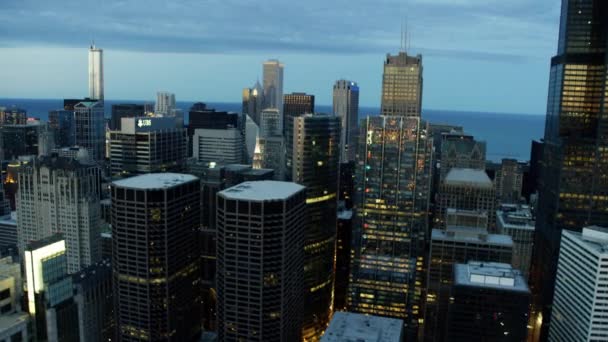 Закат вид на центр Чикаго — стоковое видео