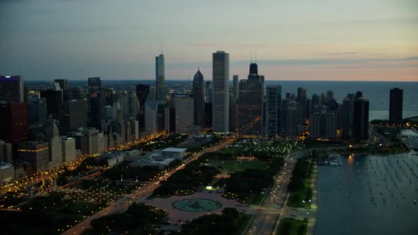 Lago Michigan y la ciudad de Chicago — Vídeo de stock