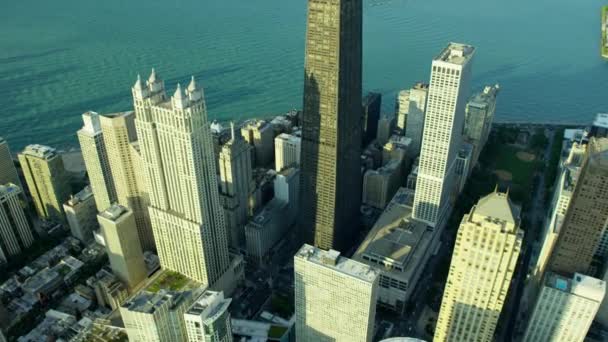 De skyline van de stad van Chicago en lake Michigan — Stockvideo