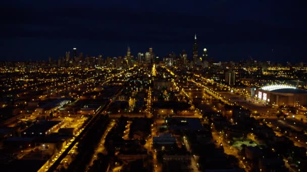 Stedelijke gebieden en wolkenkrabbers, Chicago — Stockvideo