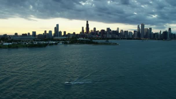 Båtar på sjön Michigan, Chicago — Stockvideo