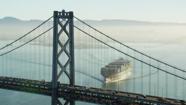 Vista al amanecer del Puente de la Bahía, San Francisco — Vídeos de Stock