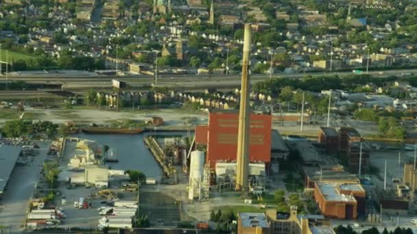 Industriella områden utanför Chicago City — Stockvideo