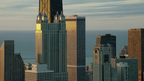 Sears Tower i Chicago vid soluppgången — Stockvideo