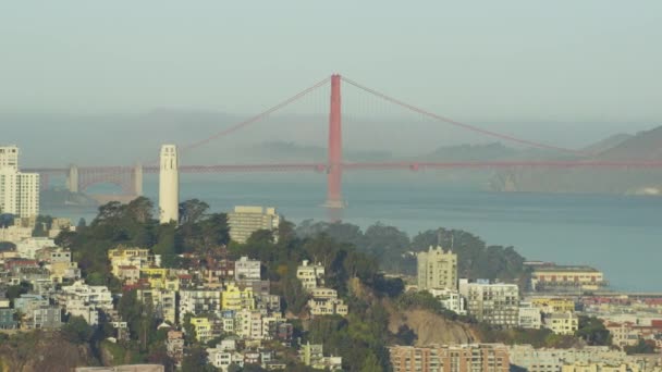 Σαν Φρανσίσκο ορίζοντα με τη χρυσή γέφυρα πυλών — Αρχείο Βίντεο
