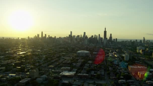 Chicago stadsbilden på sunrise — Stockvideo