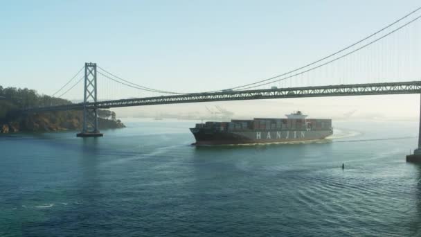 Wschód słońca widok Bay Bridge w San Francisco — Wideo stockowe