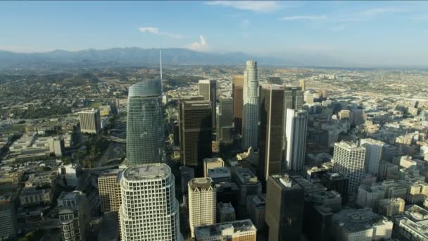 공중에서 본 로스앤젤레스 금융 지구 상업용 마천루 — 비디오
