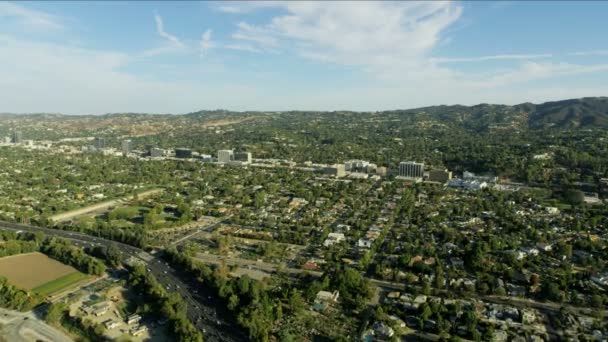 Vista aérea subúrbio residencial Encino Los Angeles Califórnia — Vídeo de Stock