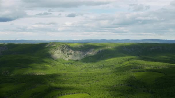 Vista aérea Midway Basin geyser geotérmico Yellowstone EUA — Vídeo de Stock