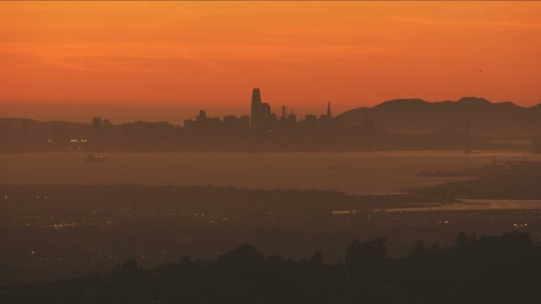 Vue Aérienne Bâtiments Urbains Silhouette Coucher De Soleil Californie — Video