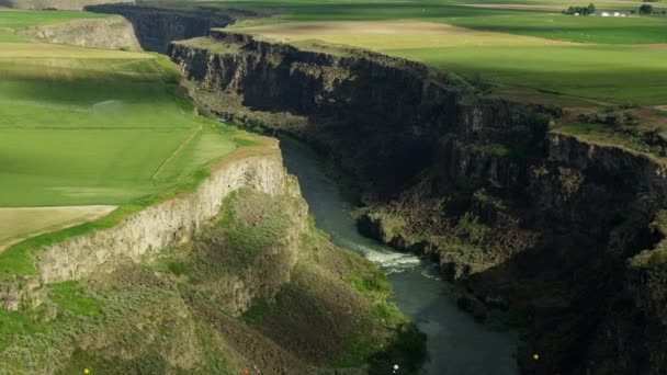 Aerial view Snake River canyon valley Idaho USA — Stockvideo