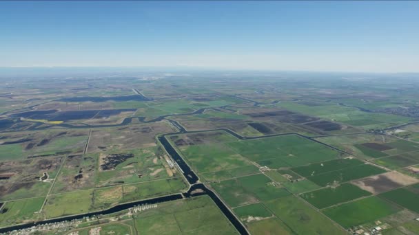 Luftaufnahme Sacramento River Aquädukt Kalifornien Tiefland Landwirtschaft — Stockvideo