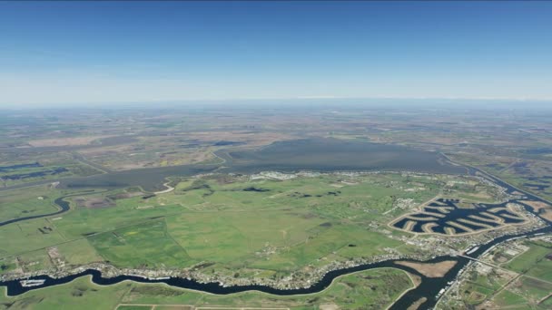 Antena dopływów rzeki Sacramento Bethel Island — Wideo stockowe