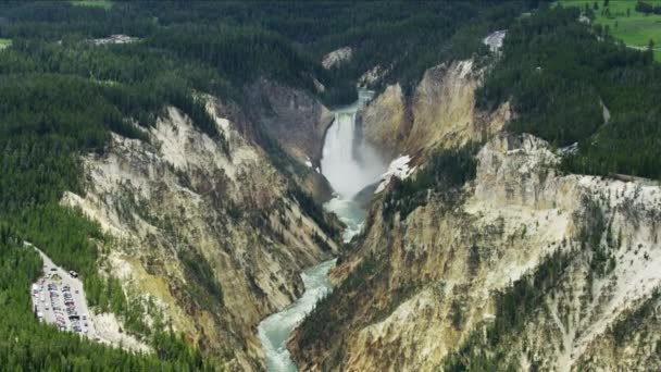 Vista aerea paesaggio selvaggio Yellowstone Park fiume USA — Video Stock
