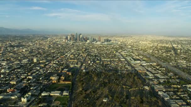 공중에서 본 피코 유니언 지구 LA 도시 스카이라인 — 비디오