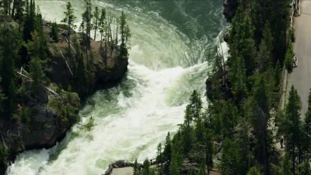 Vista aérea Upper Falls Yellowstone National Park USA — Vídeos de Stock