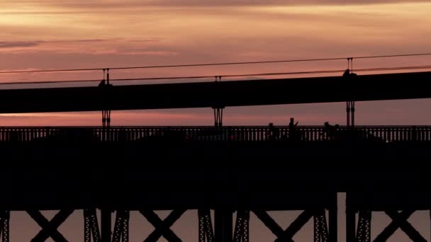 Αεροφωτογραφία του σούρουπο Γέφυρα Golden Gate Καλιφόρνια Αμερική — Αρχείο Βίντεο