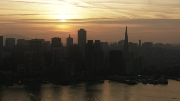 Hava günbatımı manzarası kirliliği San Francisco Finans Bölgesi — Stok video