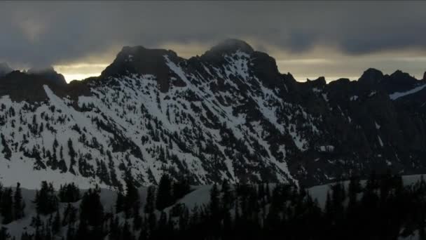Vista aerea dell'alba Parco nazionale di Yellowstone Rockies USA — Video Stock