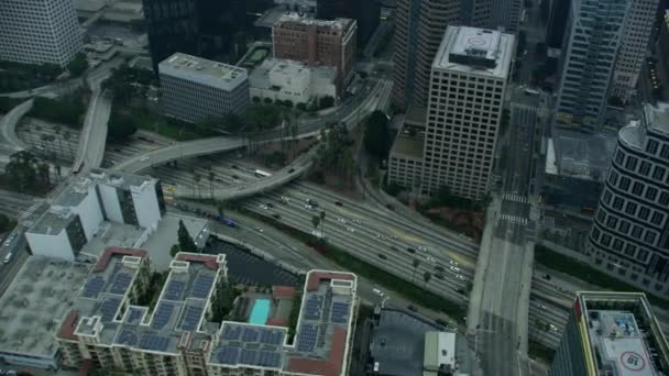 Luchtfoto bovenaanzicht voertuig Freeway Los Angeles California — Stockvideo