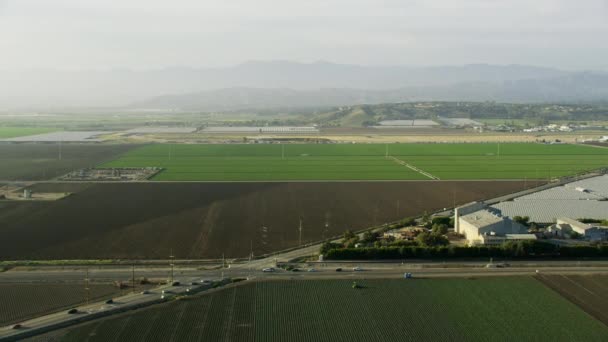 Vista aérea da auto-estrada de veículos Oxnard Califórnia América — Vídeo de Stock