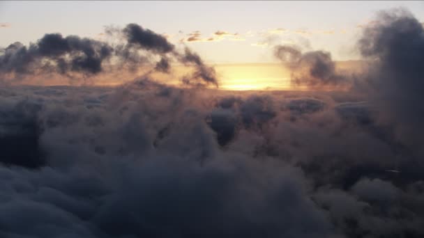 雲の上の空中日の出ビューイエローストーンパークUSA — ストック動画