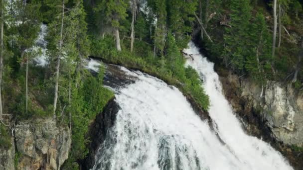 Aerial Union Falls Mountain Ash Creek Yellowstone SUA — Videoclip de stoc