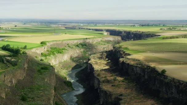 Vista aérea Snake River valle del cañón Idaho EE.UU. — Vídeo de stock