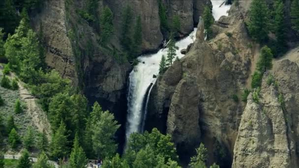 Letecký pohled Yellowstone National Park Tower Falls USA — Stock video